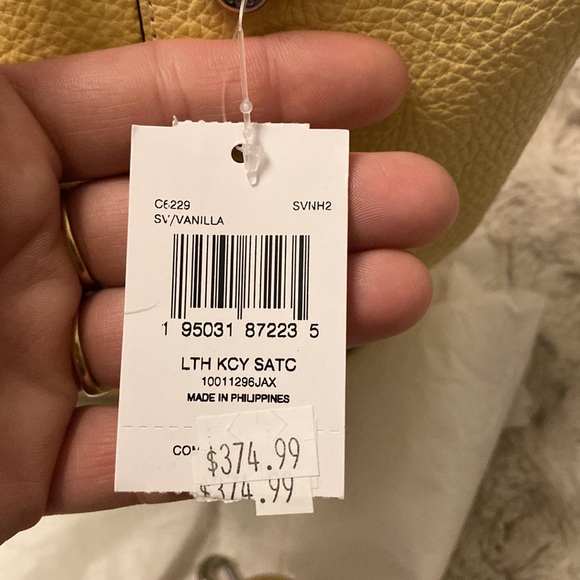 🥰♥️🔥COACH LEATHER KACEY SATCHEL IN SILVER/VANILLA 🔥 flash sale - Picture 2 of 7